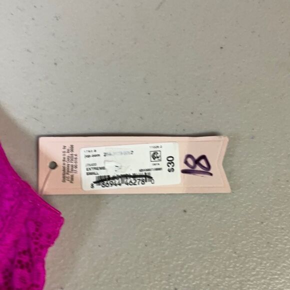 Ambrielle Small Bright Pink Bralette - New - Picture 2 of 4